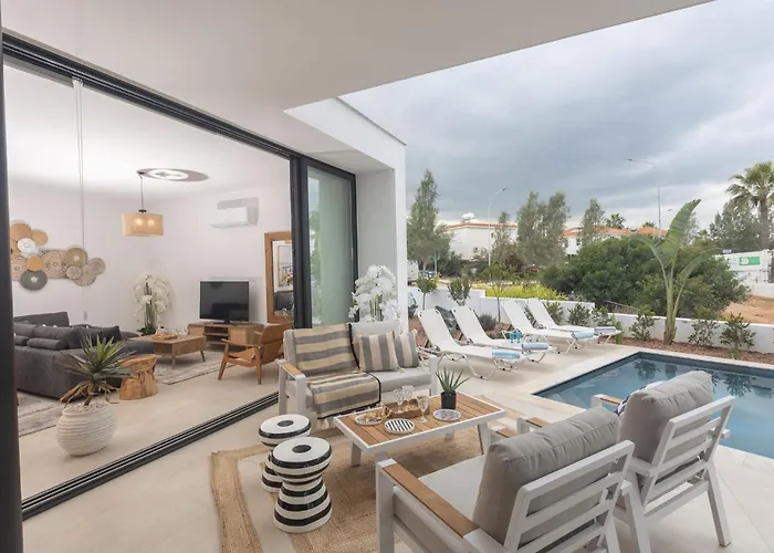 Aqua Pearl Aq01 Protaras