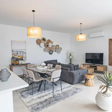 וילה Aqua Pearl Aq01 *