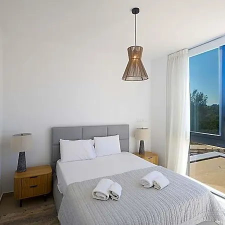 Aqua Pearl Aq01 Villa Protaras