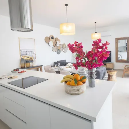 Aqua Pearl Aq01 * Protaras